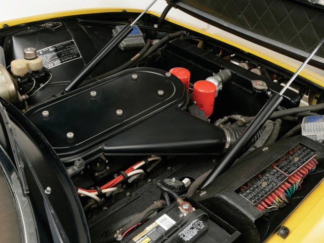 Ferrari 365 photo 61