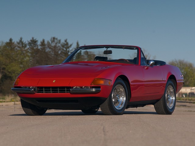 Ferrari 365 photo 48