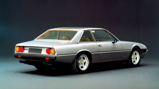 Ferrari 400 photo 6