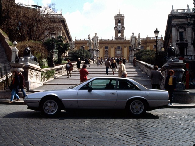 Ferrari 400 photo 9