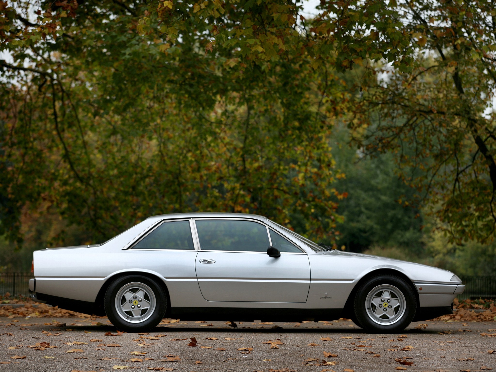 Ferrari 400 photo 21