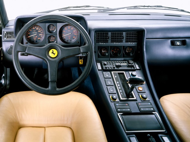 Ferrari 400 photo 26