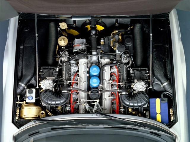 Ferrari 400 photo 28