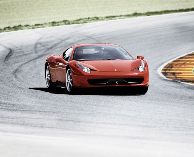 Ferrari 458 Italia photo 22