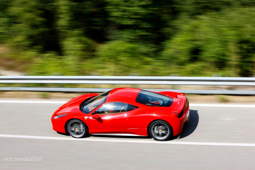 Ferrari 458 Italia photo 5