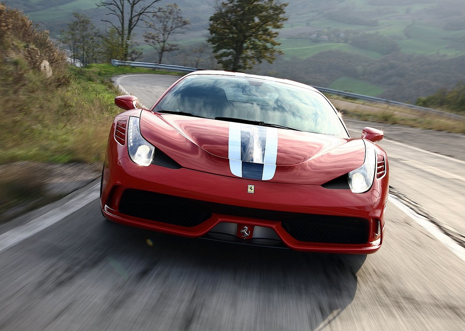 Ferrari 458 Speciale photo 9