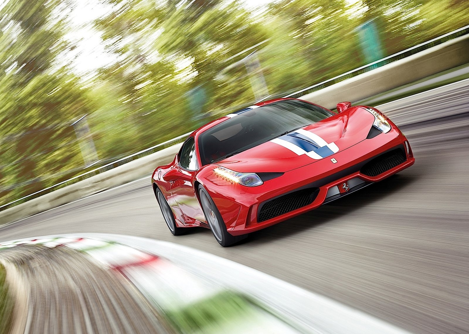 Ferrari 458 Speciale photo 18