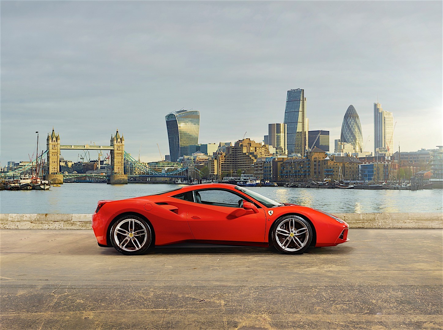 Ferrari 488 Gtb photo 9
