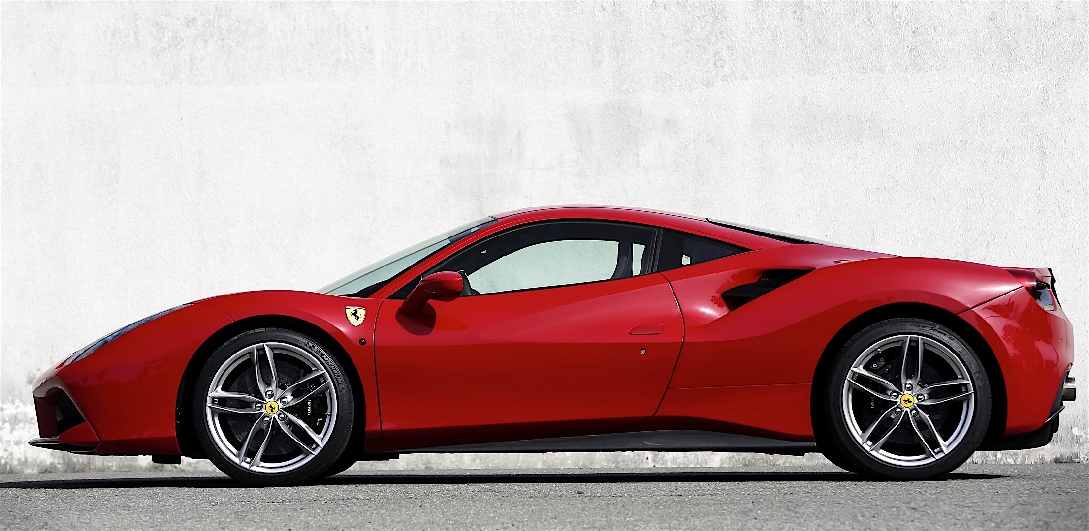 Ferrari 488 Gtb photo 13