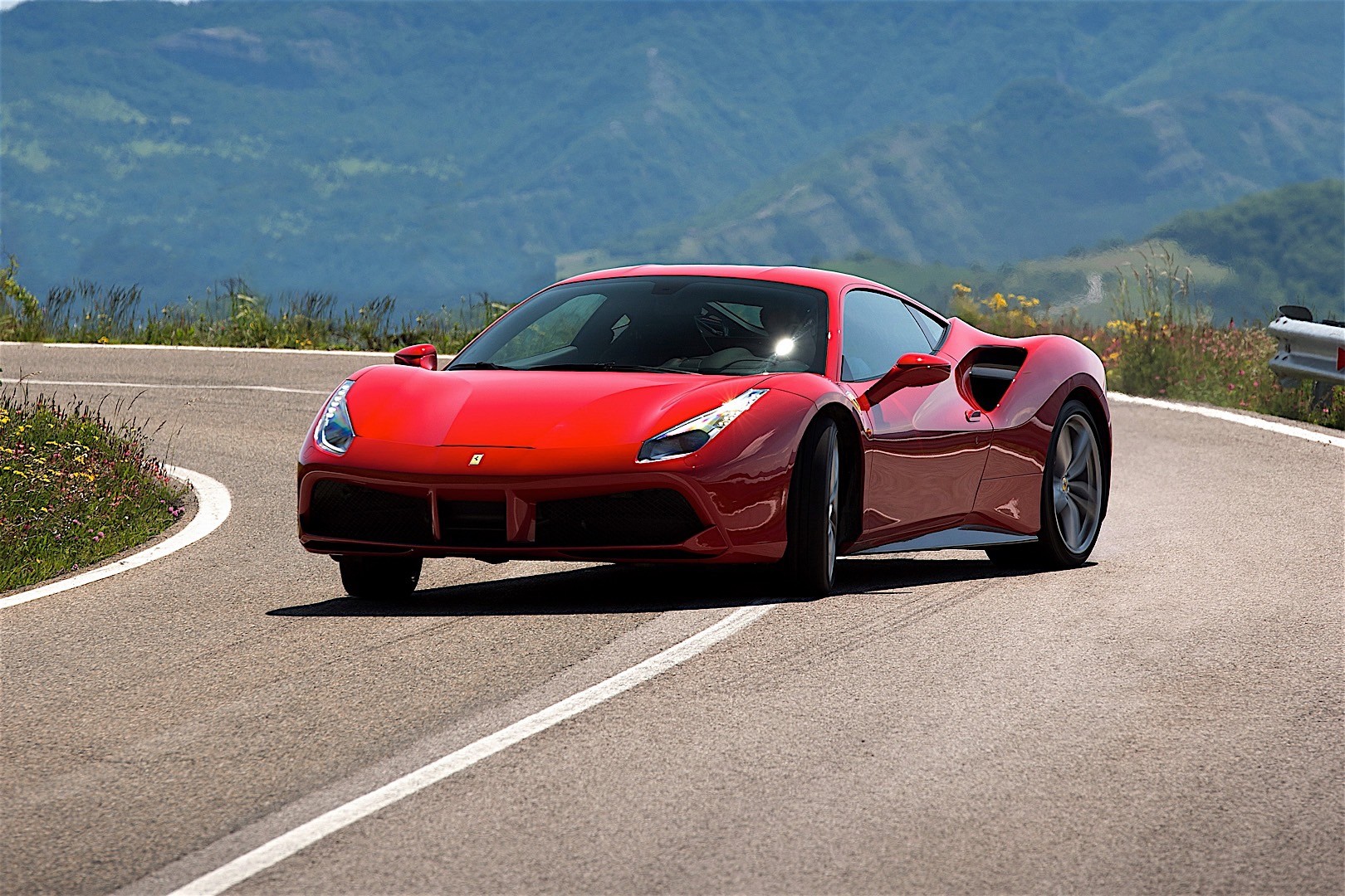 Ferrari 488 Gtb photo 21