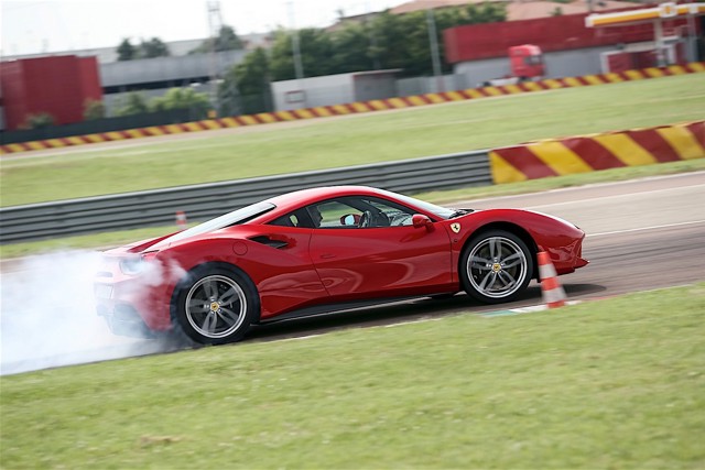Ferrari 488 Gtb Foto 26