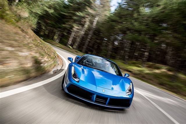 Ferrari 488 Spider foto 6