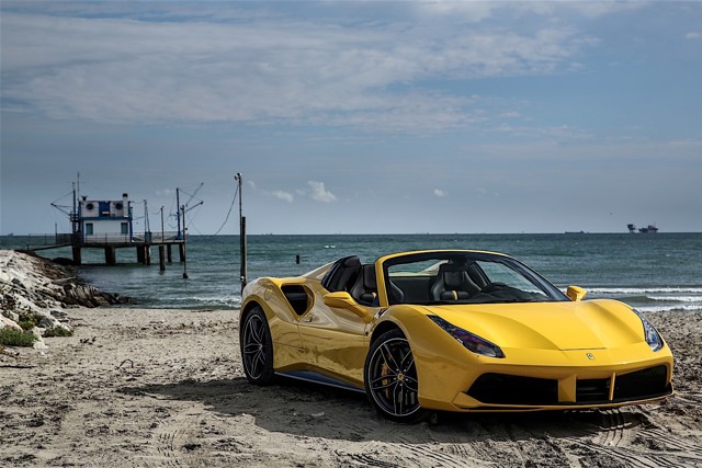 Ferrari 488 Spider foto 11