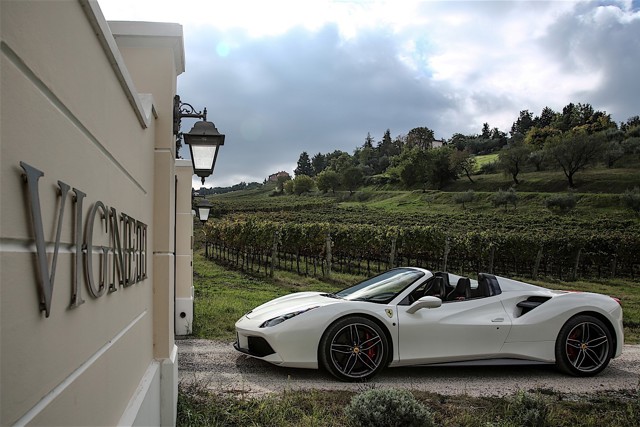 Ferrari 488 Spider foto 17
