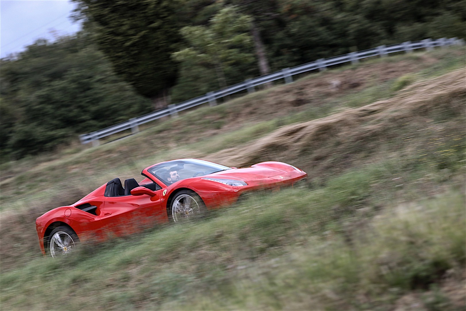 Ferrari 488 Spider photo 20