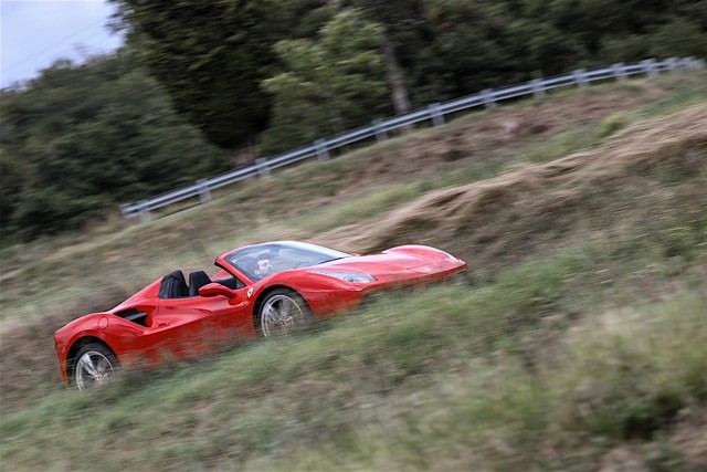 Ferrari 488 Spider foto 20
