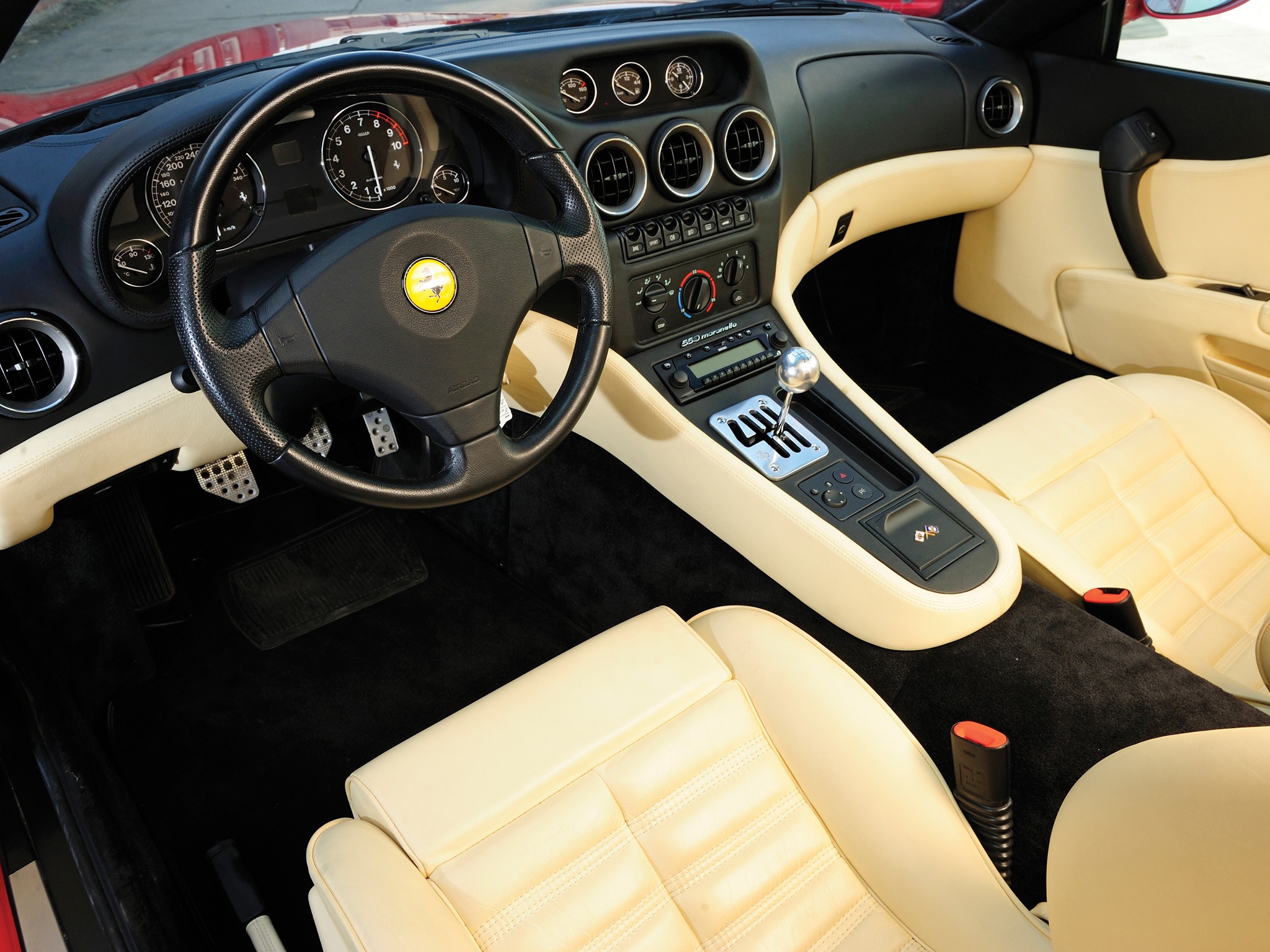 Ferrari 550/575M Maranello photo 33
