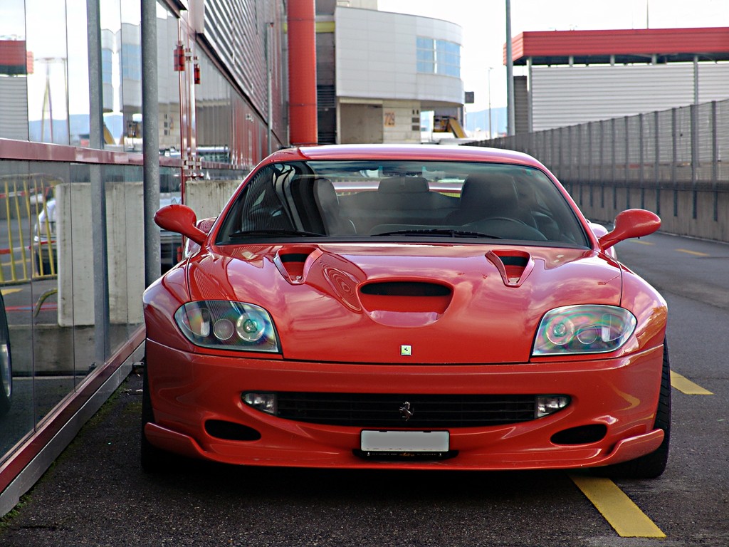 Ferrari 550/575M Maranello photo 6