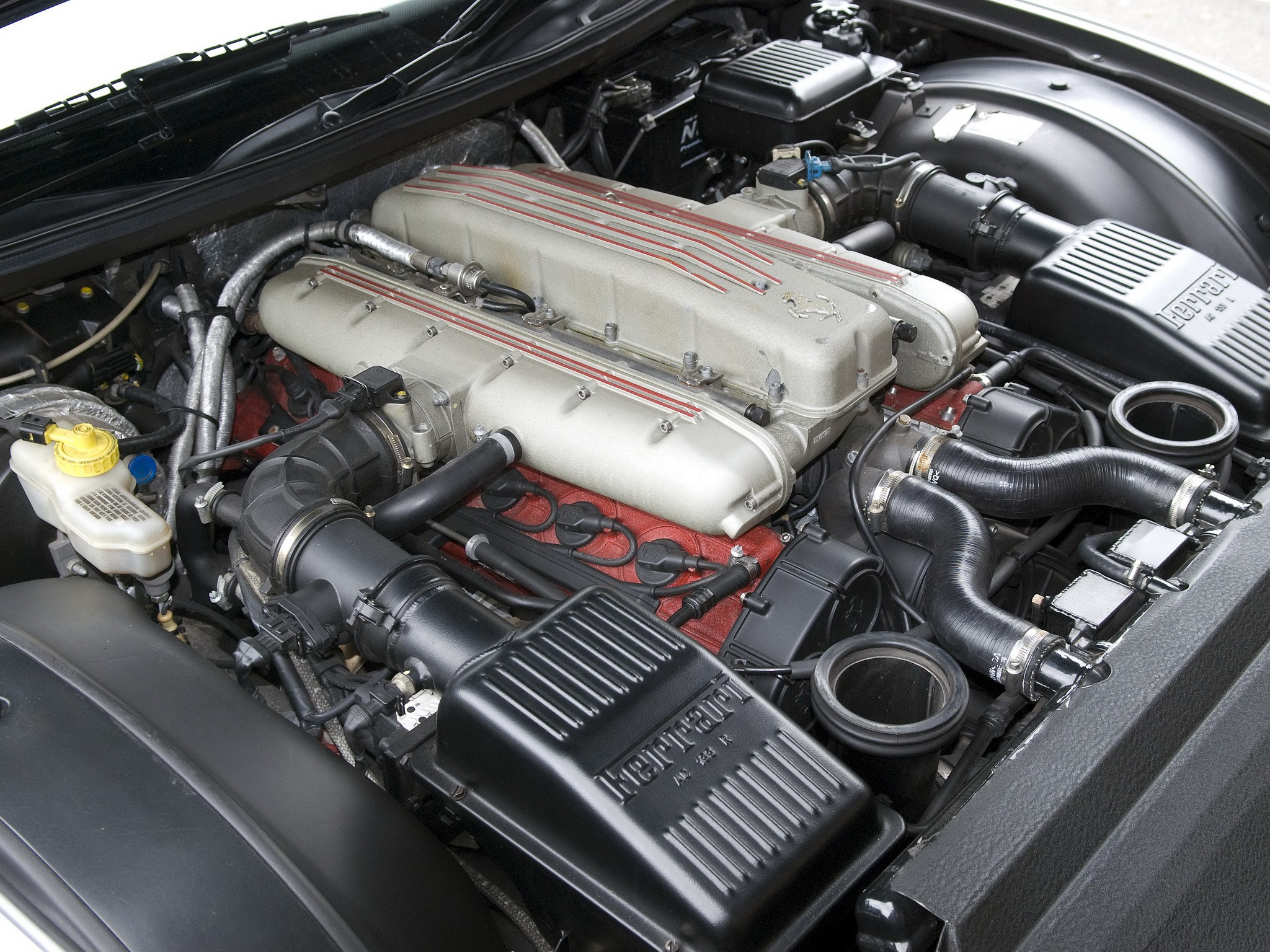 Ferrari 550/575M Maranello photo 31