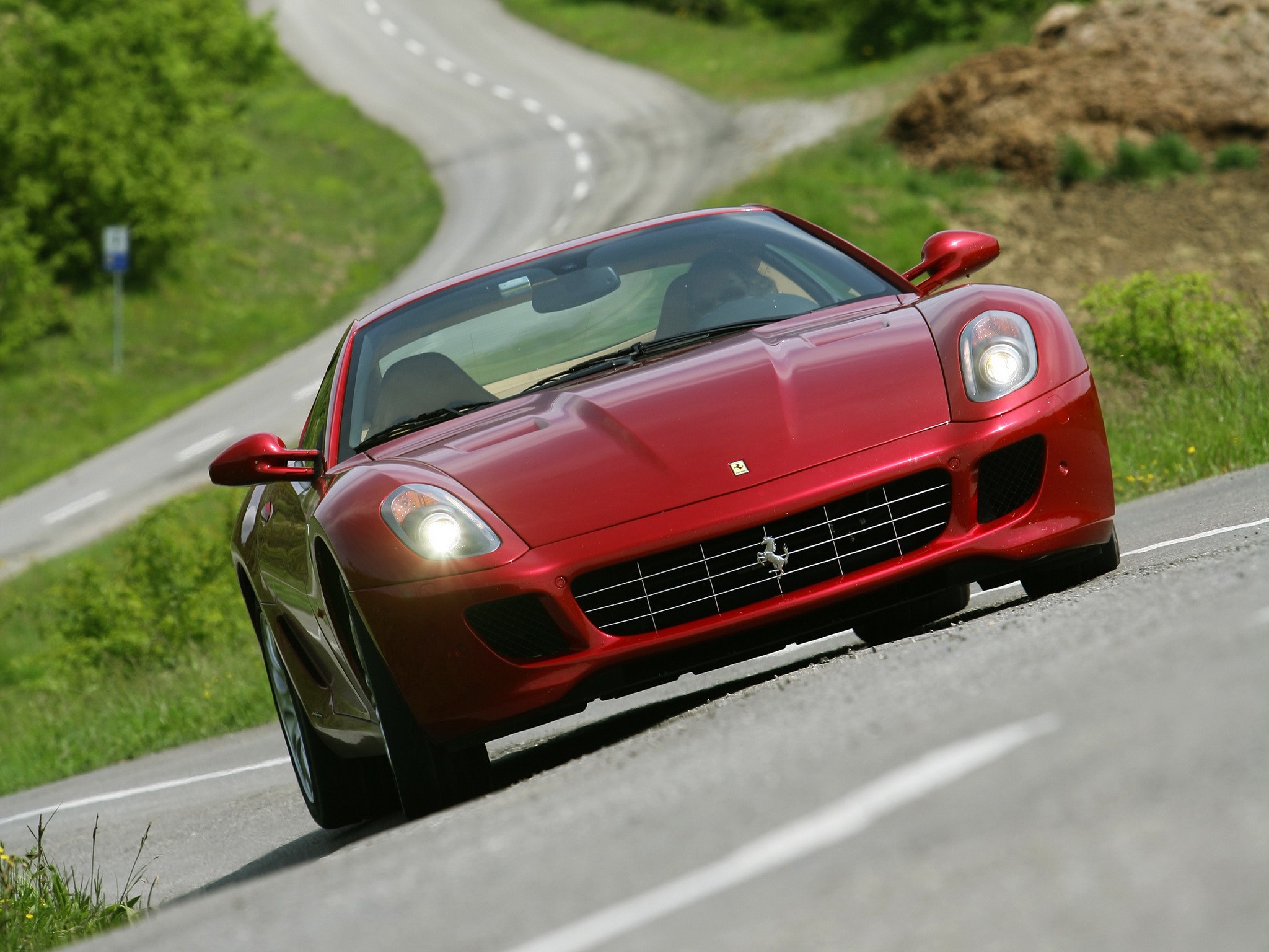 Ferrari 599 photo 14