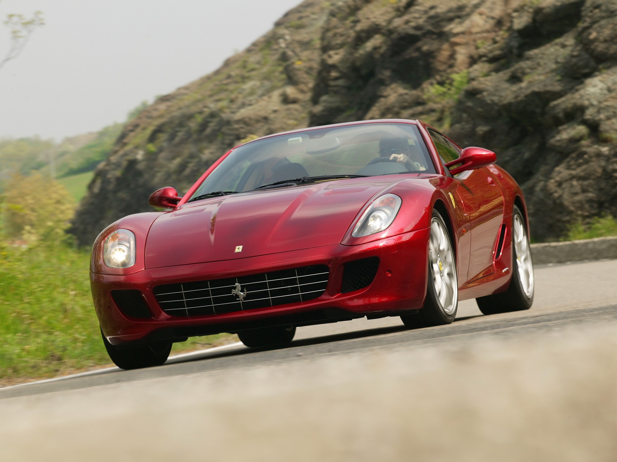 Ferrari 599 photo 16