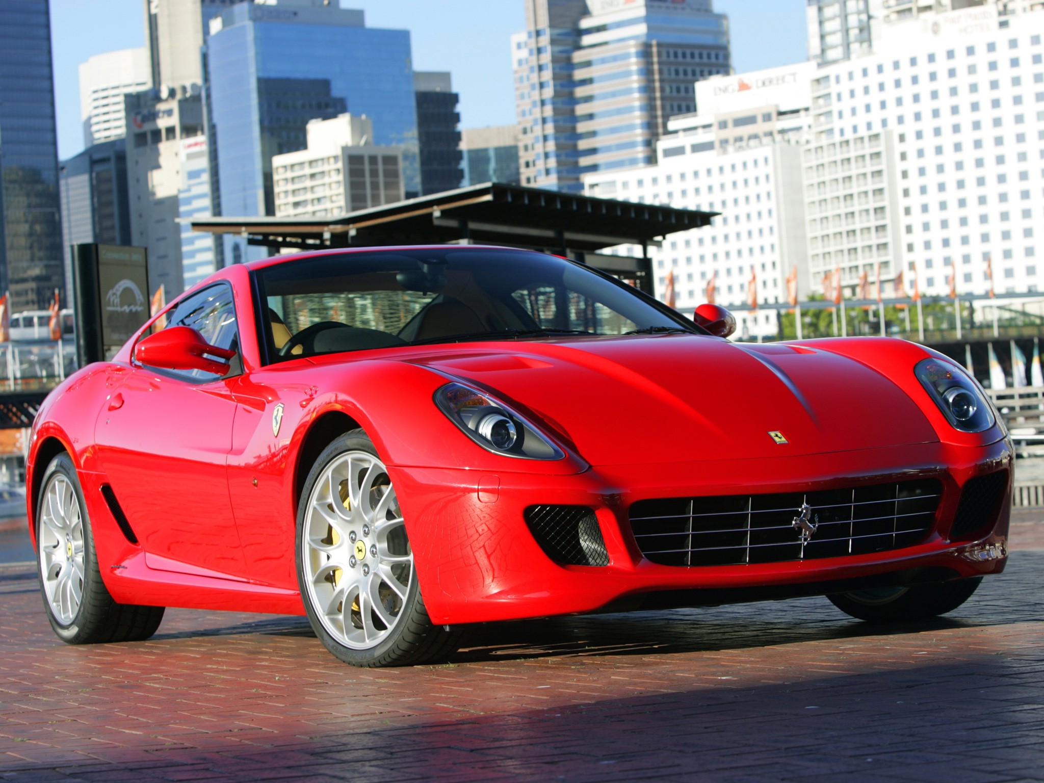 Ferrari 599 photo 18
