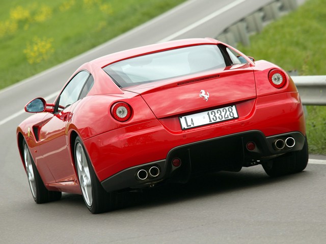 Ferrari 599 photo 21