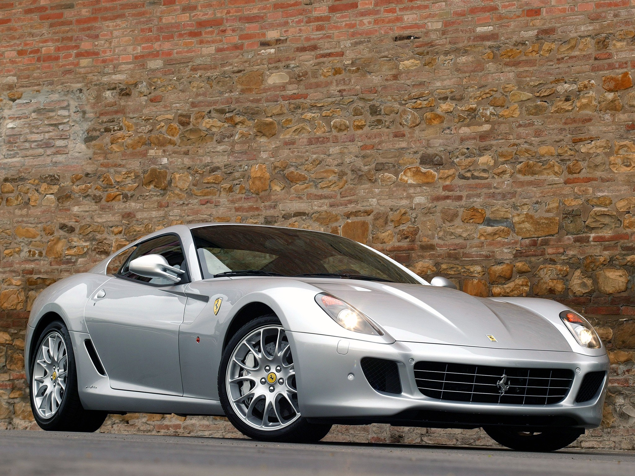 Ferrari 599 photo 27