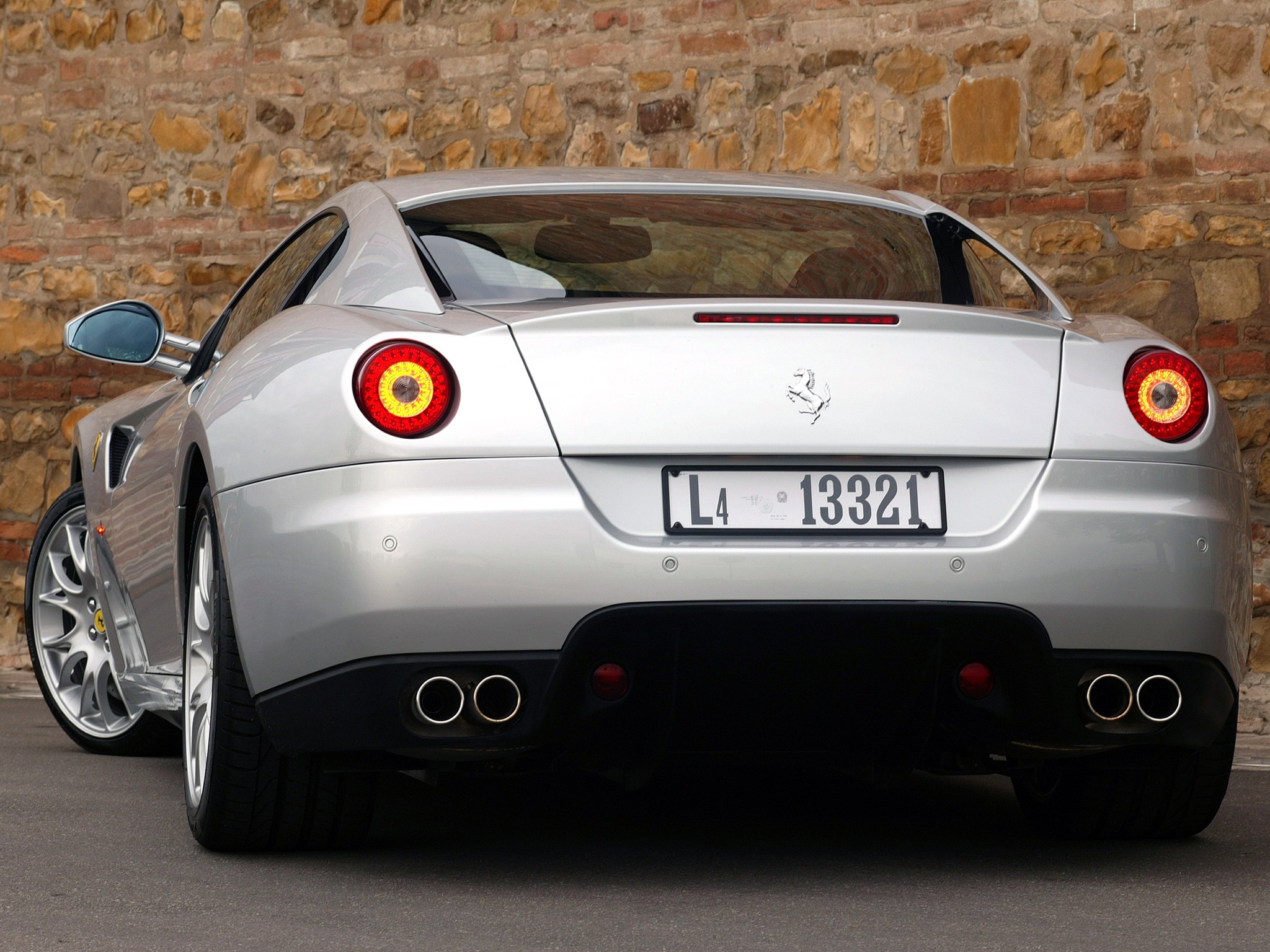Ferrari 599 photo 30