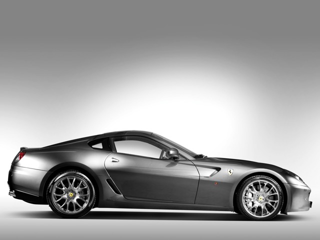 Ferrari 599 photo 33