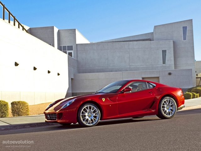 Ferrari 599 photo 7
