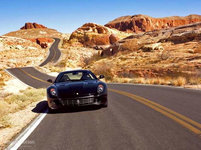 Ferrari 599 photo 8