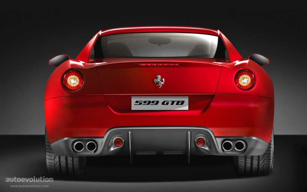 Ferrari 599 photo 2