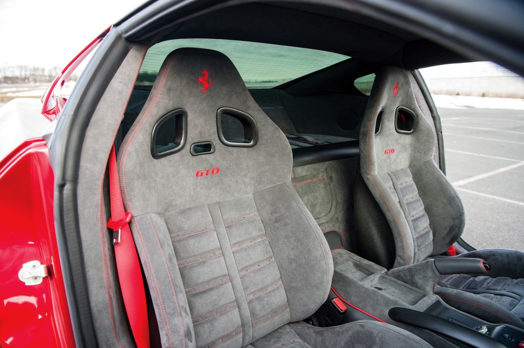 Ferrari 599 photo 33