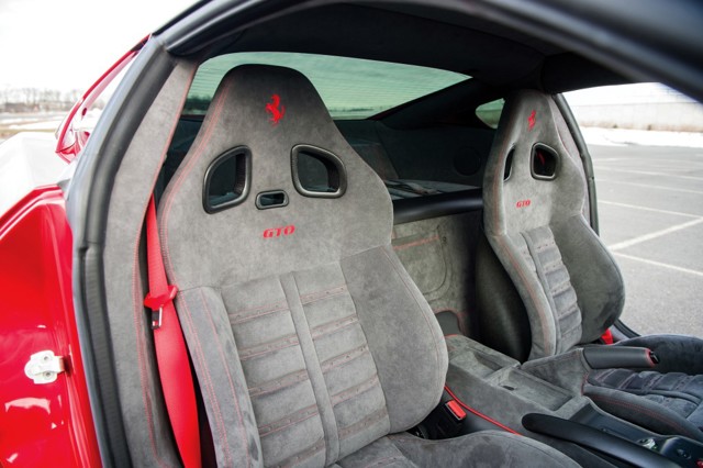 Ferrari 599 photo 33