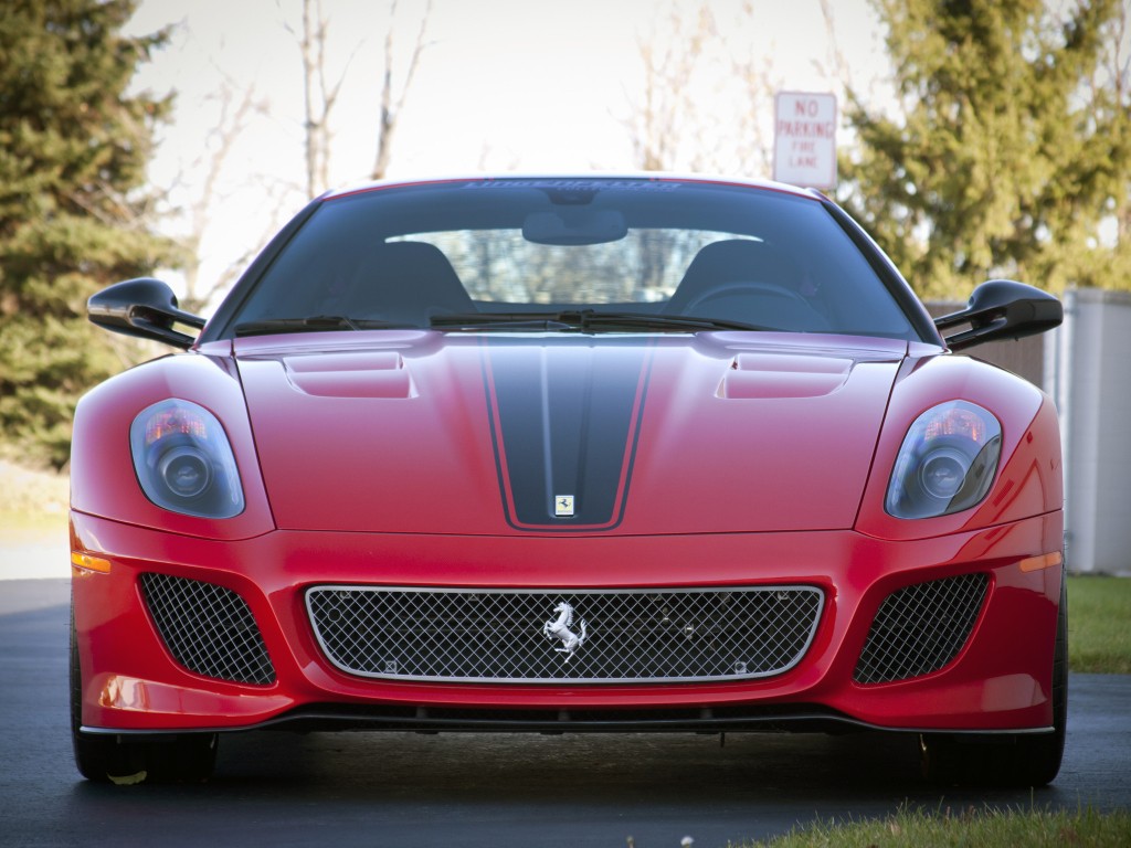 Ferrari 599 photo 2