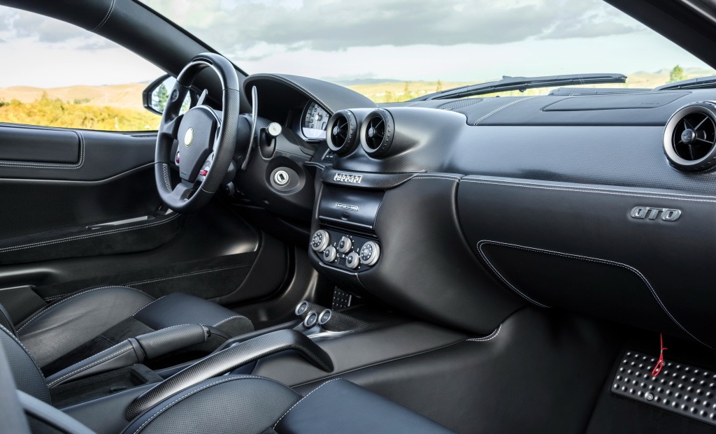 Ferrari 599 photo 26