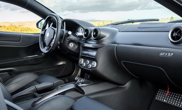 Ferrari 599 photo 26