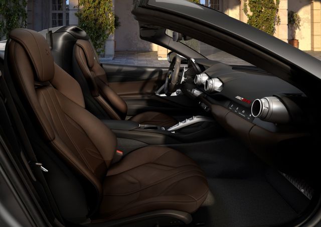 Ferrari 812 photo 10