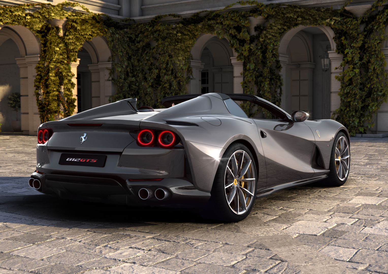 Ferrari 812 photo 5