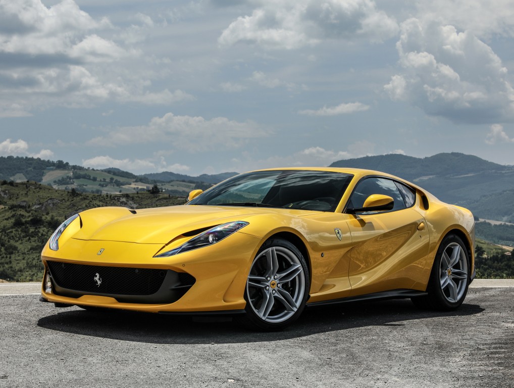Ferrari 812 photo 20