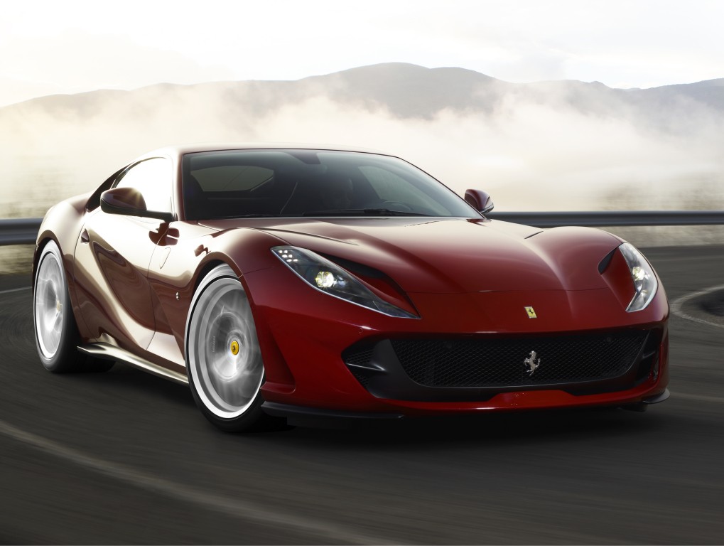 Ferrari 812 photo 31