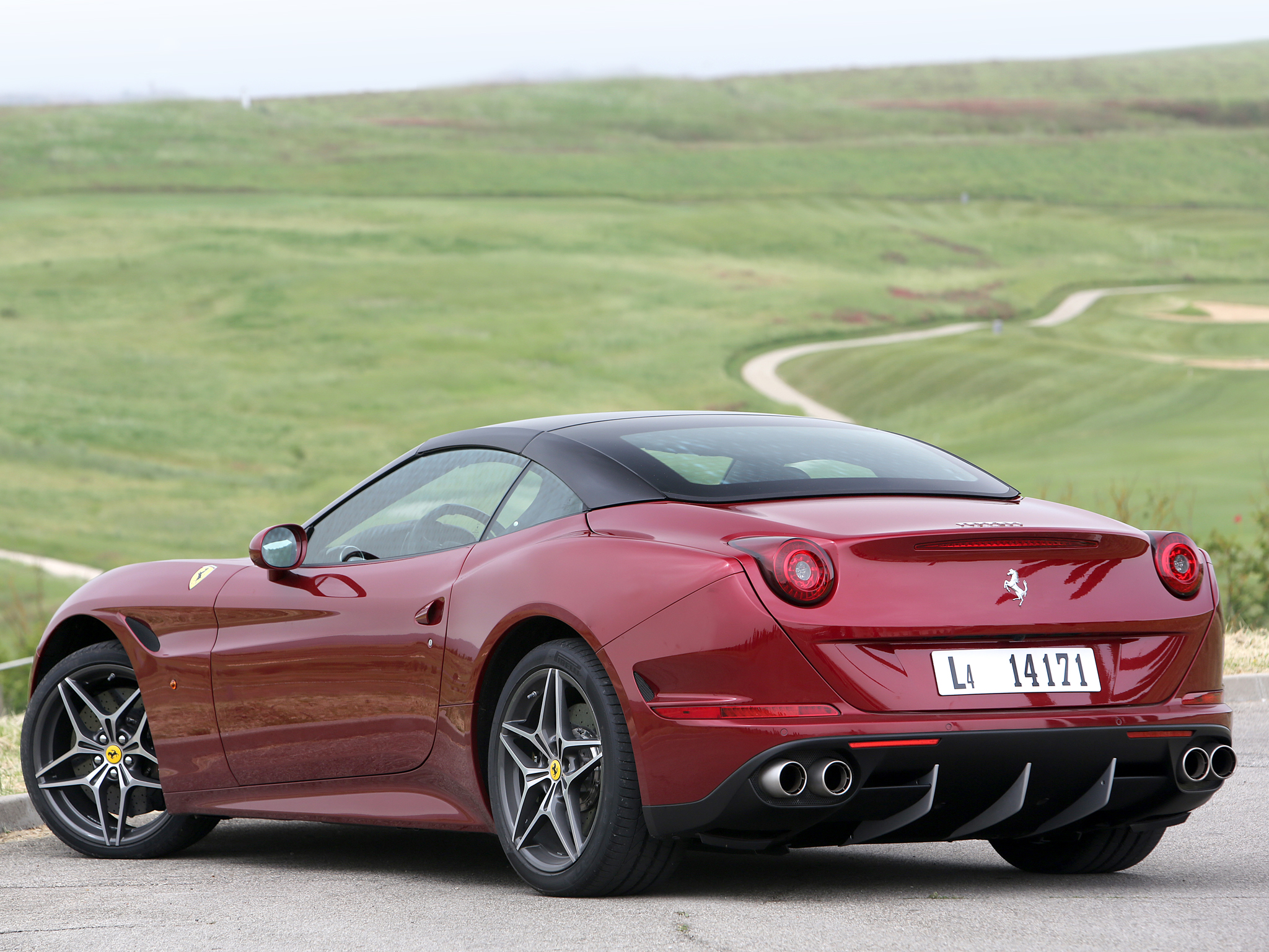Ferrari California T photo 14
