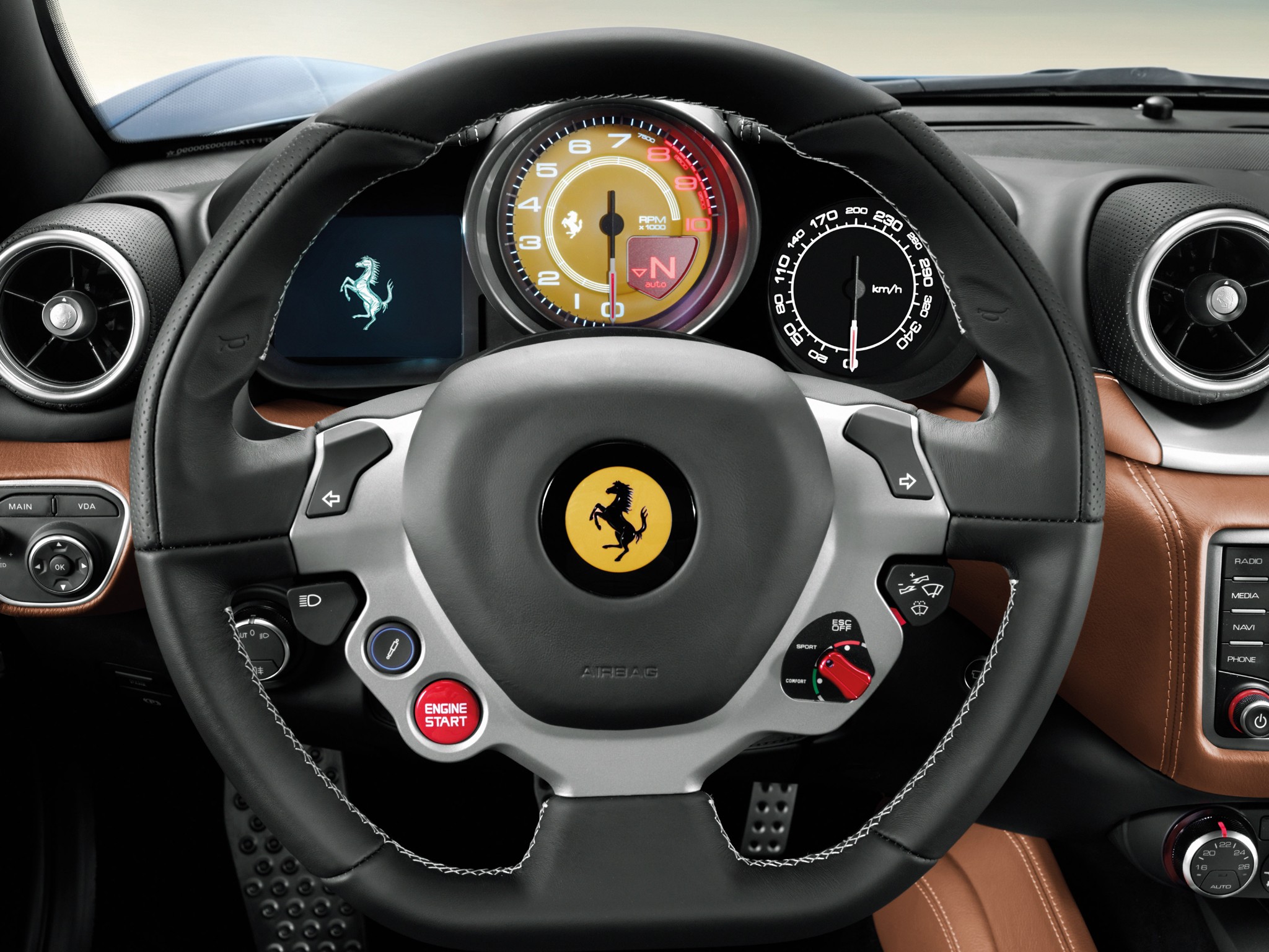 Ferrari California T photo 29