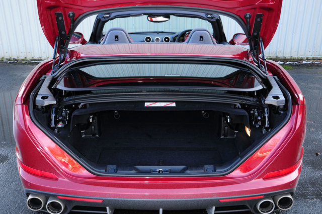 Ferrari California T photo 32
