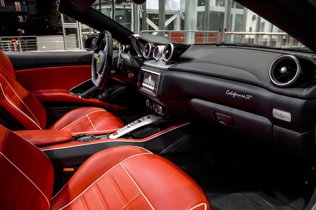 Ferrari California T photo 38