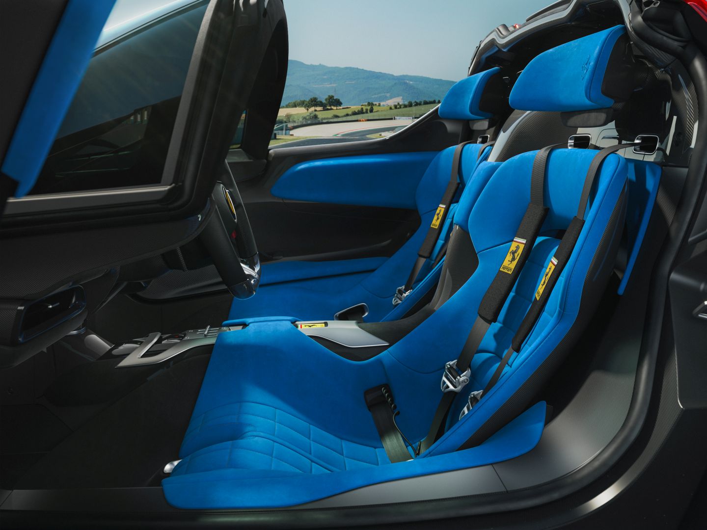 Ferrari Daytona photo 8