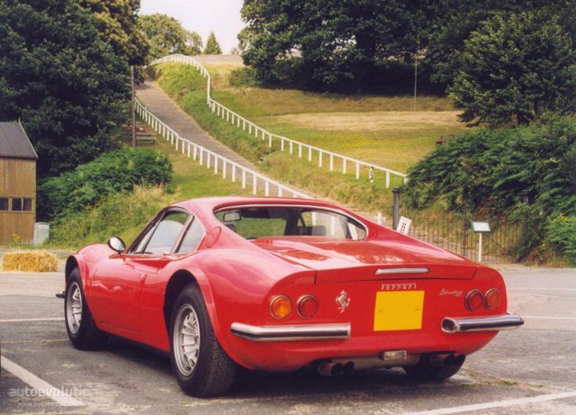 Ferrari Dino foto 2