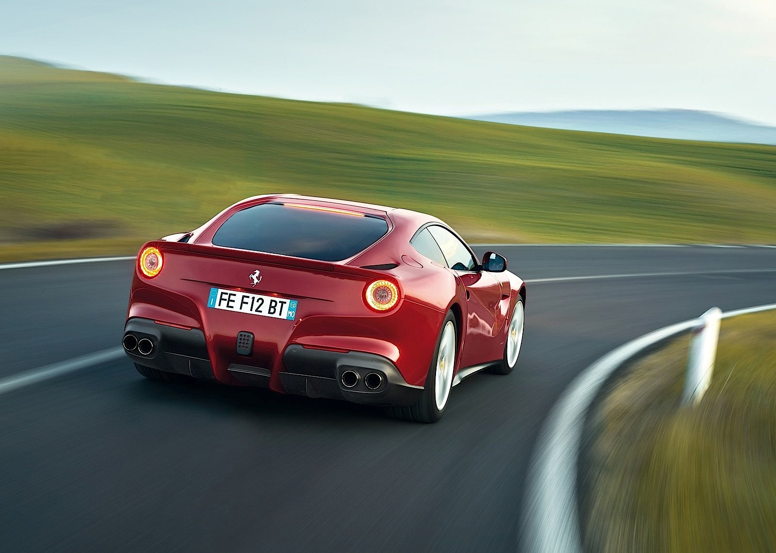 Ferrari F12 Berlinetta photo 71