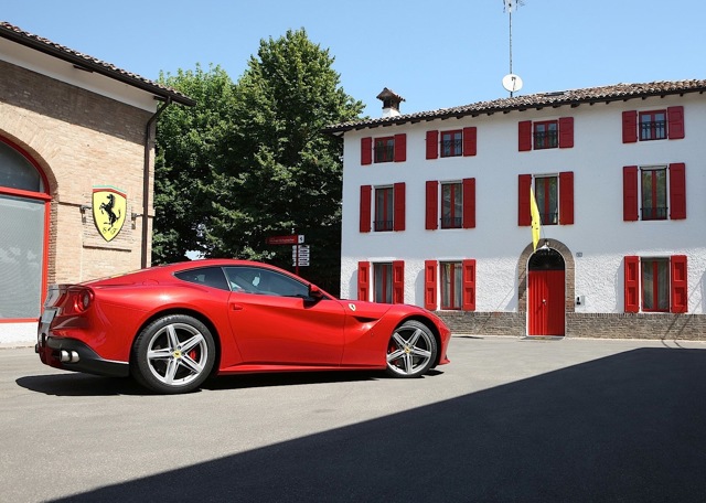 Ferrari F12 Berlinetta photo 78